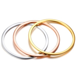 <span class=keywords><strong>Negozi</strong></span> di gioielli all'ingrosso 2mm di spessore placcato oro in acciaio inossidabile cerchio geometrico piatto impilabile gioielli braccialetto braccialetto per le donne - Product Image 2