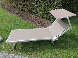 Chaise longue pliante italienne en aluminium, résistante à la rouille, empilable, résistante aux UV et à l'eau, pour la plage - Product Image 3