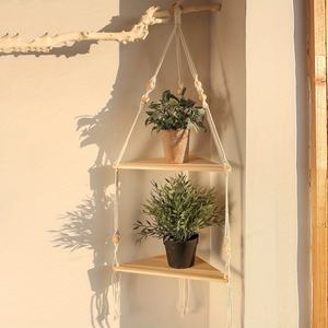 <span class=keywords><strong>3</strong></span> Lagen Driehoekig Bamboe Houten Wand Hangende Plank Ambachtelijke Display Rek Opslag Bohemen Drijvende Plank Plant Kaars Opbergrek - Product Image 5