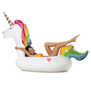 Personalizable familia natación flamenco en forma de piscina flotante OEM PVC inflable cama flotante para patio trasero ocio - Product Image 2