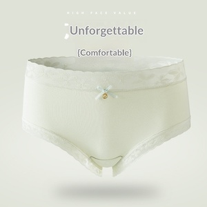 40 Shorts triangulaires pour femme en coton et soie de mûrier, taille mi-haute, unis, tricotés, antibactériens, respirants, pour le quotidien, avec maintien ventre et hanches - Product Image 4