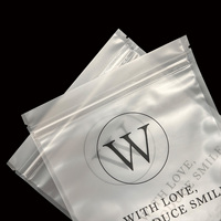 Sacs refermables avec logo imprimé personnalisé, pochettes en plastique givré pour vêtements, cosmétiques et emballage de petits articles