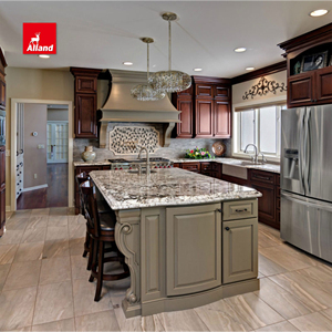 Mobile <span class=keywords><strong>da</strong></span> <span class=keywords><strong>Cucina</strong></span> America Signature Vintage con Finitura Smaltata, Colonna Romana Artigianale in Ciliegio e Lavello Intagliato in Argilla Refrattaria - Product Image 1