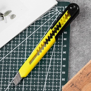 มีดอเนกประสงค์ 9 มม. ด้ามพลาสติก DIY พร้อมปลอกเสริมความแข็งแรง ใช้งานได้เสถียร ไม่สั่นไหว - Product Image 3