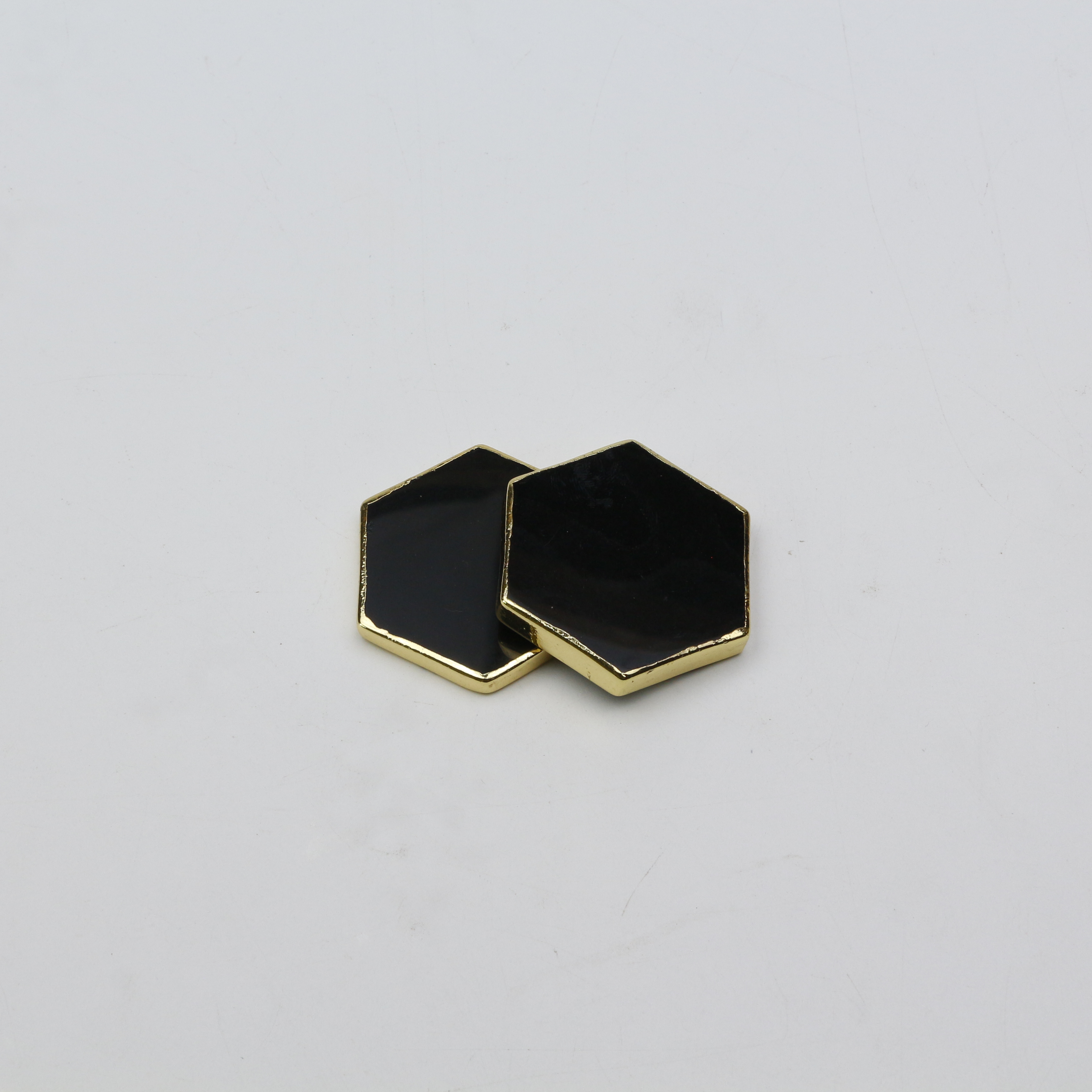 C1# Agate noire hexagonale