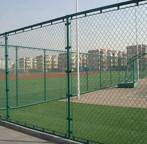 Clôture de sécurité périmétrique GUOHUI pour terrains de sport, panneau en acier galvanisé à chaud, barrière anti-collision robuste pour terrains de football extérieurs - Product Image 2