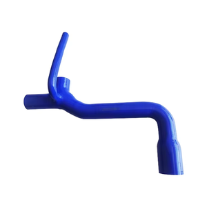 Pièces automobiles personnalisées en usine, conduites d'eau à cinq voies en silicone de forme spéciale, tuyaux en silicone haute température - Product Image 2