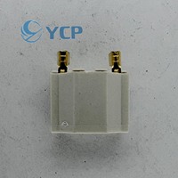 Prix de gros d'usine Matériau en laiton de cuivre ignifuge C13 C14 Plug Inserts Socket pour cordon de câble d'alimentation