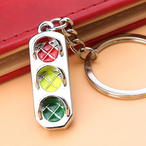 Vente <span class=keywords><strong>en</strong></span> gros de porte-clés <span class=keywords><strong>en</strong></span> alliage de zinc avec feux rouges et verts porte-clés de <span class=keywords><strong>voiture</strong></span> porte-clés classique pour feux de signalisation - Product Image 6