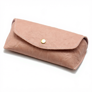 Étui pliable portable en PU pour lunettes de soleil et de vue – Sac de rangement protecteur, écologique, tendance et résistant à la compression – Kiss - Product Image 4