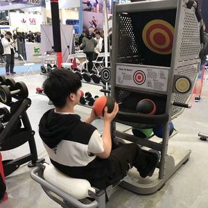 Máquina de tiro de baloncesto LKL Gym con aro de acero y rebote automático, equipo de entrenamiento para ejercicios de core y entrenamiento aeróbico. - Product Image 1