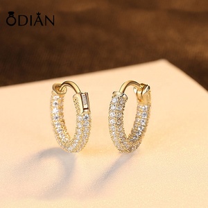 A435 Pave Diamond 18K Vàng Mạ Bạc Zircon Hình Học C Hình Dạng Bông Tai Cho Phụ Nữ - Product Image 3