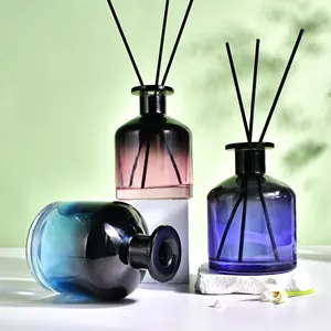 Vetro di lusso Reed diffusore bottiglia Rattan fiore essiccato bottiglia di vetro con Logo personalizzato per la confezione regalo