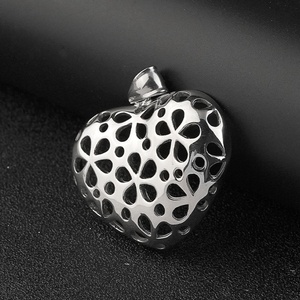 Collar Multicapa con Forma de Corazón, Colgante de Acero Inoxidable, Joyería Conmemorativa, Recuerdo Especial para Mujer - Product Image 3