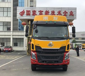 Camion d'aspiration des eaux usées Dongfeng Liuzhou 8x4 22m³ avec moteur auxiliaire - Efficacité améliorée - Product Image 2