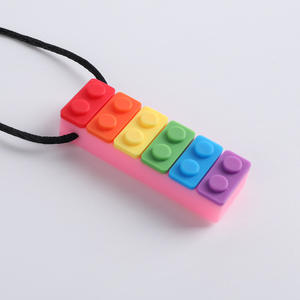 Jouet à mâcher en silicone souple pour bébé Blocs de construction arc-en-ciel transfrontaliers avec gomme à mâcher en forme de <span class=keywords><strong>mot</strong></span> - Product Image 6