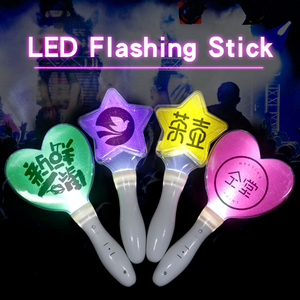 Buổi Hòa Nhạc Cổ Vũ Thanh Ánh Sáng Cho Fan Hâm Mộ Của Câu Lạc Bộ Tùy Chỉnh Với Ngôi Sao Và Hình Trái Tim <span class=keywords><strong>LED</strong></span> Nhấp Nháy Cây Đũa Phép Thanh Đồ Chơi Cho Trẻ Em - Product Image 5