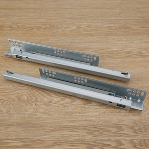 JUXIN precio al por mayor personalizado cierre suave resistente silencioso oculto guía de hierro cocina Undermount cajón diapositivas rieles <span class=keywords><strong>para</strong></span> gabinete - Product Image 2