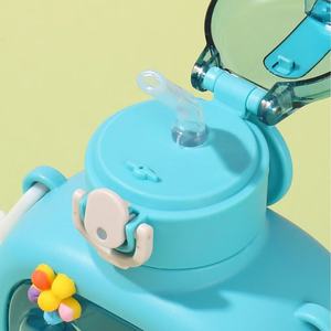 Summer Anti-Drop Portable Straw Cup High-Value Girls' Crossbody Style Magic Bear Square Design Food-Safe Reusable Plastic Water - Product Image 3