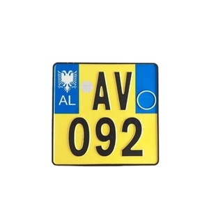 Plaques <span class=keywords><strong>d</strong></span>'<span class=keywords><strong>immatriculation</strong></span> européennes en aluminium gaufré Alniar personnalisées en usine, finition brillante/chrome <span class=keywords><strong>noir</strong></span> pour la <span class=keywords><strong>d</strong></span>écoration de voitures et usage commercial - Product Image 1