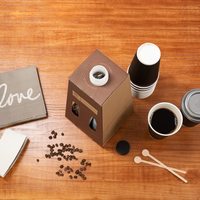 Cajas de Café Desechables Personalizadas con Asa Integrada, Papel Kraft y Negro, Grabado en Relieve, Reciclables, para Bebidas como Vodka/Whisky/Soda