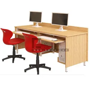 छात्र के लिए 2-सीटर लकड़ी के कंप्यूटर शिक्षक मेज कुर्सी