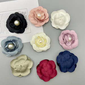 Pinza para el pelo estilo coreano con flor de camelia y perlas, 12 cm, hecha a mano en tela, para uso diario. - Product Image 2