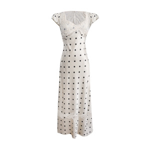 เดรสผ้าซาตินลายจุดสไตล์ฝรั่งเศส แต่งขอบลูกไม้ คอวี เหมาะสำหรับใส่ไปเที่ยวคลับช่วงฤดูร้อน เอวเข้ารูป ผลิตจากผ้าโพลีเอสเตอร์ - Product Image 5