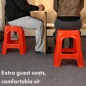 Taburete apilable de plástico rojo festivo con diseño chino de la suerte, taburete alto de PP con estructura de varillas reforzadas y almohadillas antideslizantes - Product Image 4