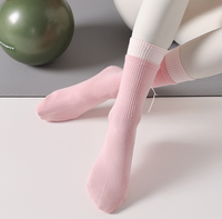Chaussettes de Pilates personnalisées en gros avec nœud décoratif, en coton respirant, double revers, sans couture, antidérapantes, pour femmes, yoga et barre