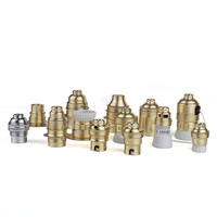 Douille de lampe E27 en fer plaqué laiton avec embout en céramique et base à bride, support de lampe de plafond à montage en surface certifié CE