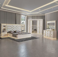 Ensemble de meubles de chambre à coucher de luxe de style turc avec éclairage LED, 8 pièces, taille King, lit moderne avec miroir pour la maison, salon