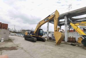 เครื่องขุดแบบใช้หนอนผีเสื้อเครื่องขุด329D แมว329DL 329เครื่องขุด329d แมวมือสองจากญี่ปุ่น - Product Image 2