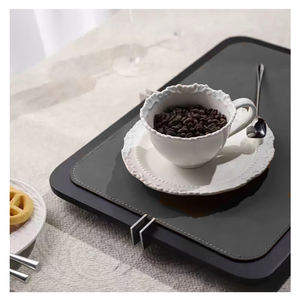 <span class=keywords><strong>Plateau</strong></span> de service personnalisé en laque noire Support de <span class=keywords><strong>pied</strong></span> en métal en cuir pour affichage de lunettes Cérémonie de bougies de fruits Plancher élégant - Product Image 2