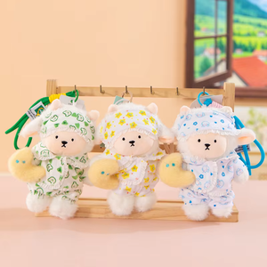 Porte-clés en polaire de la série Little Lamb - Styles variés, petits porte-clés en polaire d'agneau, accessoires pour sacs, cadeaux de fêtes - Product Image 6