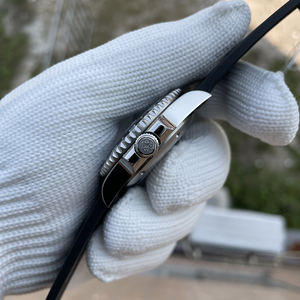 <span class=keywords><strong>นาฬิกา</strong></span>ดำน้ำ STEELDIVE รุ่น SD1993 ใหม่ล่าสุด ระบบ GMT กลไกอัตโนมัติ NH34 กันน้ำลึก 300 เมตร หน้าปัดสี่เข็ม ขอบเซรามิกสีน้ำเ<span class=keywords><strong>ง</strong></span>ิน-แด<span class=keywords><strong>ง</strong></span> สำหรับผู้ชาย - Product Image 3