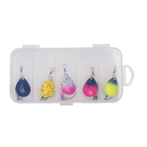 เหยื่อตกปลา Spinner Lure 2 กรัม แพ็ค 5 ชิ้น สีเมทัลลิกหลากสี พร้อมเลื่อม สำหรับตกปลาในน้ำจืด - Product Image 5