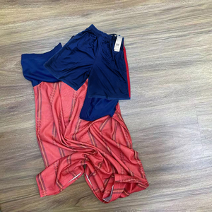 Maillot de football rétro personnalisé 2026 de haute qualité, version fan, unisexe, respirant, 100 % polyester, séchage rapide, vente en gros - Product Image 2