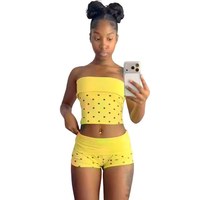 Ensemble d'été Y2K rose pour femme KY : Haut bustier à pois et short taille haute à revers