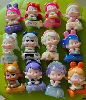 Caja Misteriosa Popular de PVC Mhia Minis Sitting in a Row Series - Regalo Sorpresa Coleccionable Escala 1/12 con 12 Figuras en un Estuche