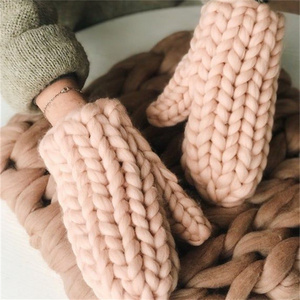 Mitaines en tricot torsadé épais pour femmes, en laine mérinos super épaisse, mitaines personnalisées tricotées à la main, vente en gros - Product Image 6