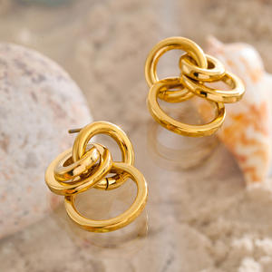 Boucles <span class=keywords><strong>d</strong></span>'oreilles pendantes Mchic 2813 pour femmes, plaquées <span class=keywords><strong>or</strong></span>, <span class=keywords><strong>multi</strong></span>-<span class=keywords><strong>anneaux</strong></span>, en acier inoxydable, imperméables, hypoallergéniques - Product Image 5