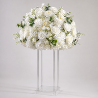 Boules de fleurs artificielles en soie blanches et vertes de haute qualité, modernes et durables, sur mesure, pour centre de table, arrangement romantique pour mariage
