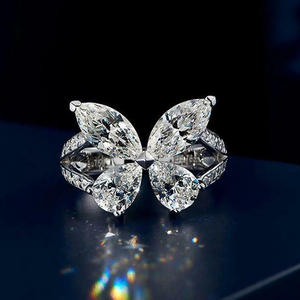 Anello da Cocktail F1664 con Fiore, Anello da Donna con Zirconia Cubica Taglio Marquise, Anello di Fidanzamento alla Moda - Product Image 2