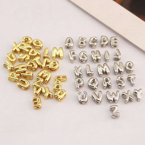 Initial071 - Mini <span class=keywords><strong>Abalorios</strong></span> Deslizantes de Acero Inoxidable con Letras del Alfabeto en <span class=keywords><strong>3D</strong></span>, Pequeños y Redondos, Chapados en Oro de 18 Quilates - Product Image 4