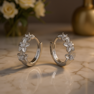 Orecchini a Cerchio Ecuraide con Fiore in Argento 925, Diamanti Taglio Brillante Rotondo, Montatura a Griffe, Classici da Donna per Uso Quotidiano - Product Image 2