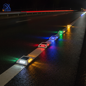 OEM Üretici Yüksek Parlaklıkta IP68 Flaşörlü Trafik İşaret Lambası Yansıtıcı Alüminyum LED Kedi Gözü Güneş Enerjili Yol Çivisi - Product Image 5
