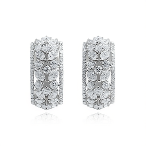 Orecchini a Cerchio in Oro Bianco con Diamanti Taglio Marquise, Design Floreale, Montatura a Griffe, Gioielli di Lusso da Sposa per Donna - Product Image 1