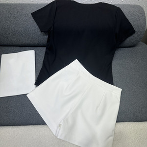 2026 Summer New Short-Sleeve Pants Skirt <b>Set</b> / Simple and Stylish with Button Design - Product Image 2