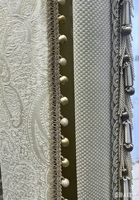 100% polyester, jacquard haute densité, motif paisley, aspect raffiné. Parfait pour les rideaux, les housses de canapé et plus encore.